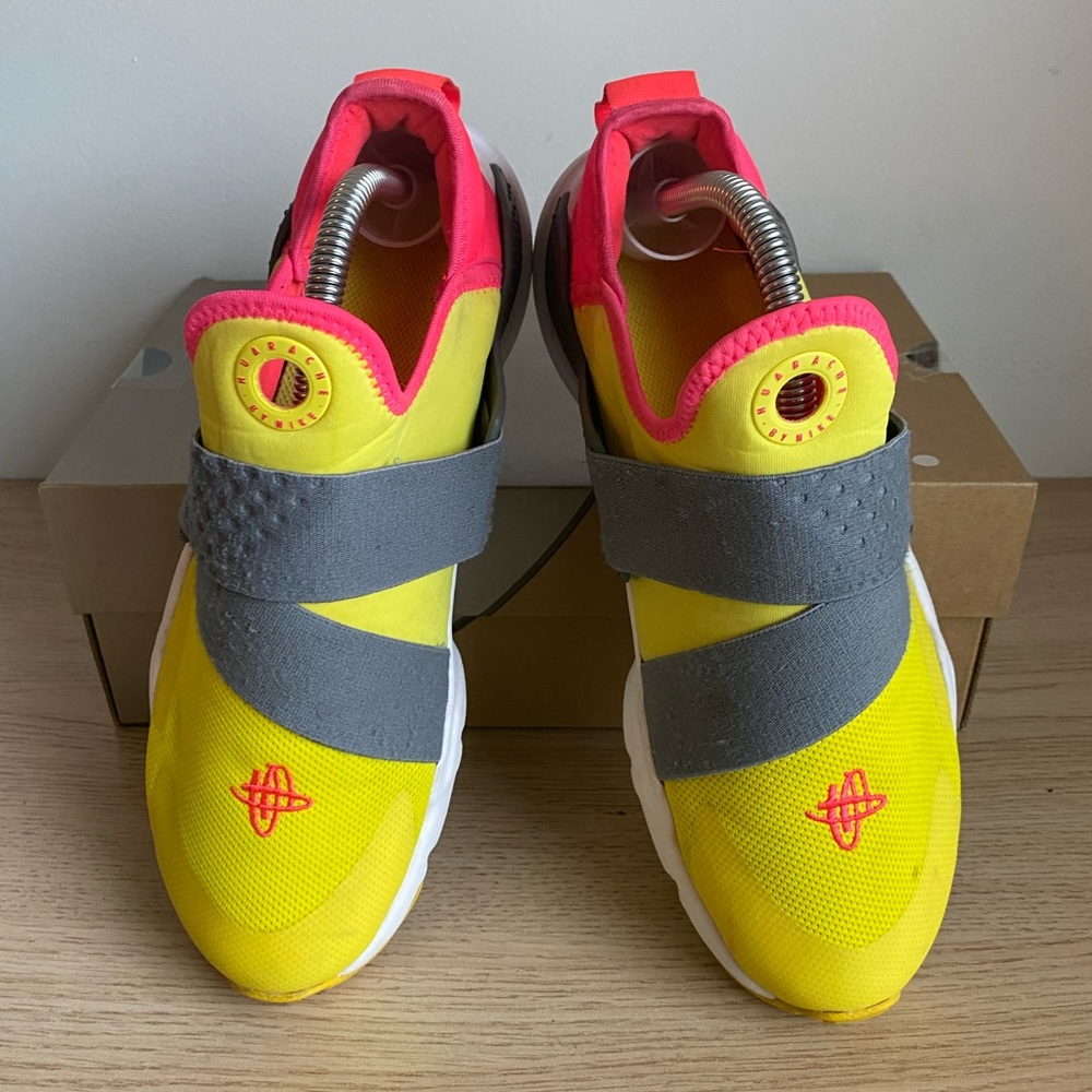 Nike Huarache Extreme ‘Dynamic Yellow’ Kids Sneakers -Sz 6.5 Youth-  8 Women